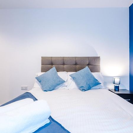 2 Bed Apartment With Balcony Private Parking Near Etihad Stadium, Coop Live مانشستر المظهر الخارجي الصورة