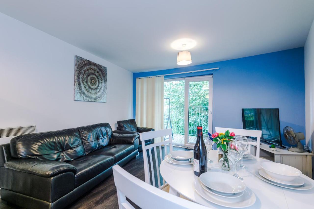 2 Bed Apartment With Balcony Private Parking Near Etihad Stadium, Coop Live مانشستر المظهر الخارجي الصورة